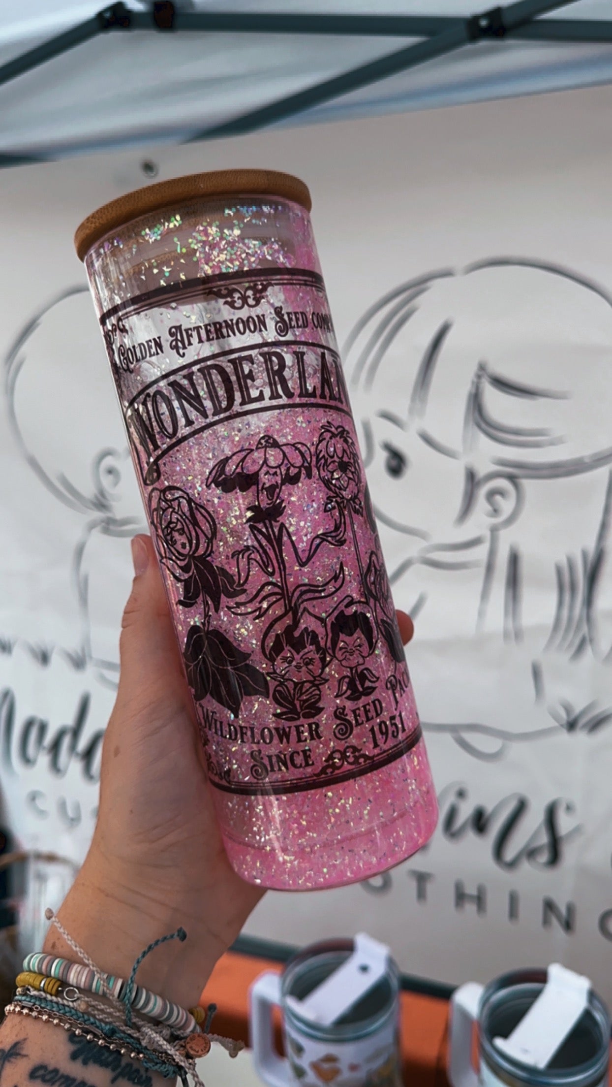 Wonderland Snow-globe Glass Cup 25 oz