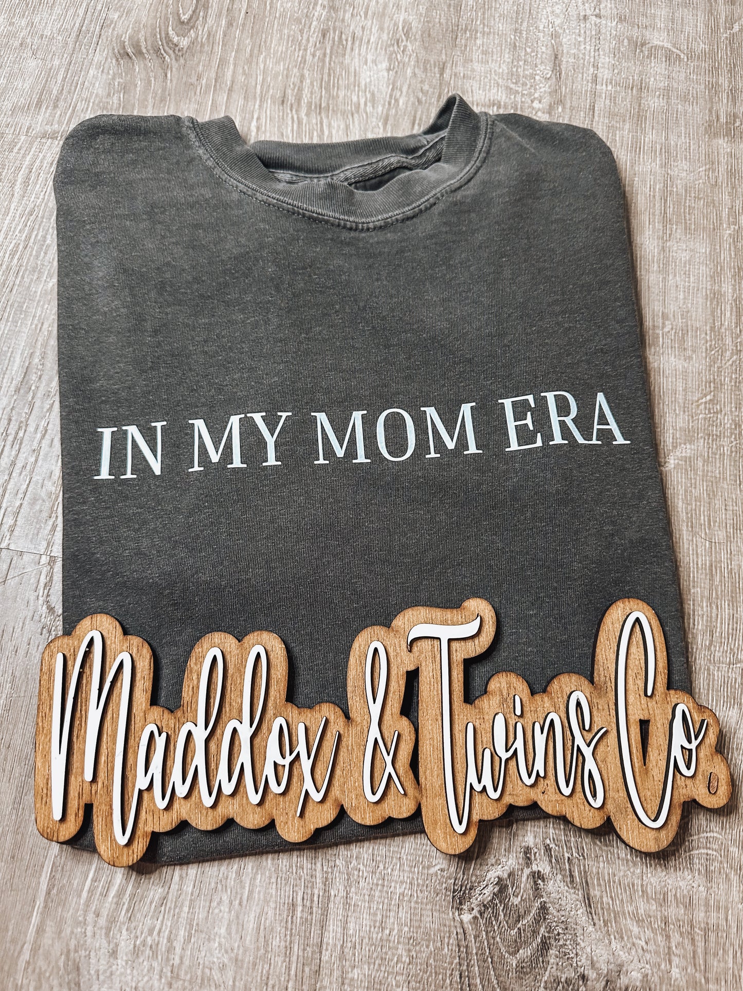 In my MOM ERA Tee