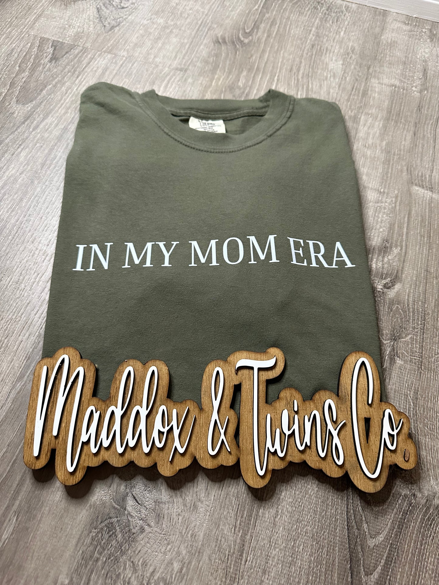 In my MOM ERA Tee